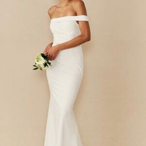 Chic Strapless White Gown